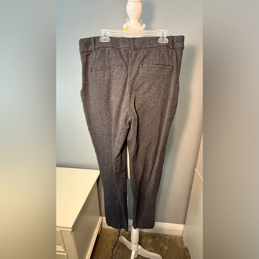 LOFT Women's Gray Dress Pants Size 8
